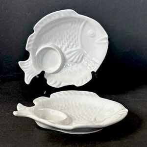 CALIF California USA Pottery #786 Ovenproof White Fish Luncheon Plates Set of 2